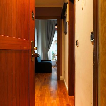 Porta Nuova Moscova: Cozy Apartment Near Duomo! มิลาน ภายนอก รูปภาพ