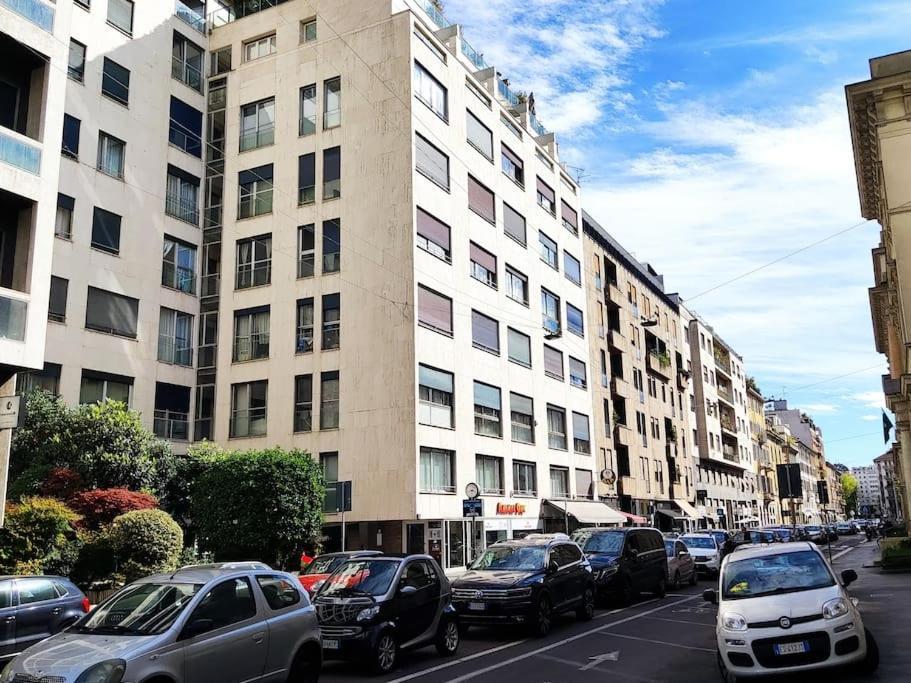 Porta Nuova Moscova: Cozy Apartment Near Duomo! มิลาน ภายนอก รูปภาพ